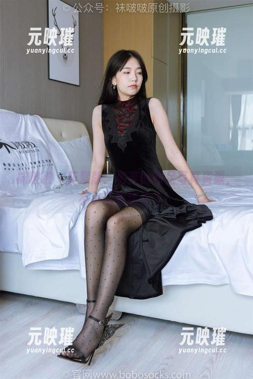 袜啵啵 - 花絮版：泡芙的裸足写真资源，不小心被迷住了！