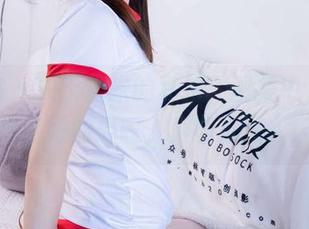 袜啵啵 – 关于糯米的私拍：图集中，那一抹厨娘的温暖，真的很迷人！