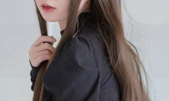 泳池日记：西园寺南歌的高清图集，水中迷雾竟成了最佳滤镜！