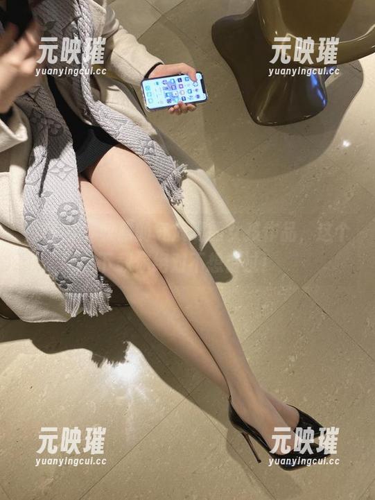 微密圈 - 雅雅的气质呀的女孩作品，这个下载你绝对不想错过！