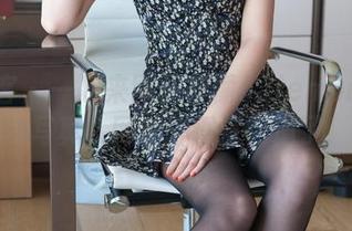 青豆客 – 一起来围观柠檬c_lemon女神的写真，网盘都得打包遛了！