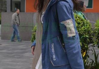 魔镜街拍 – 空姐的曼曼全套图包：梦想的天空，谁愿意一起搭乘？